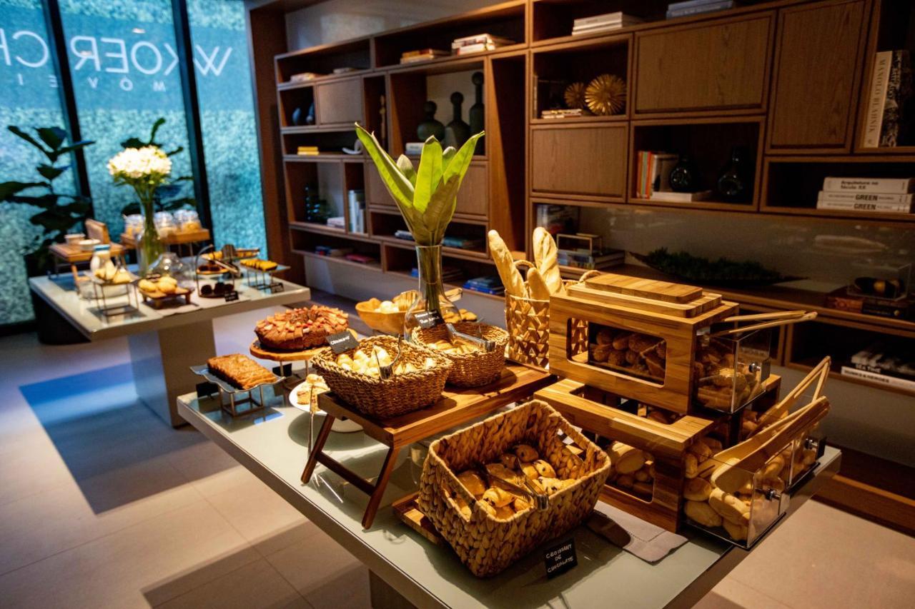LK Design Hotel Florianópolis Exterior foto A buffet at a hotel